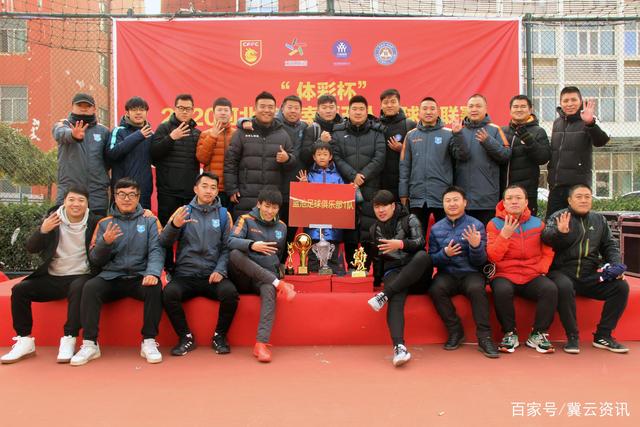 记者：最后时刻没有用哈珀 这对于马刺来说一定是败笔